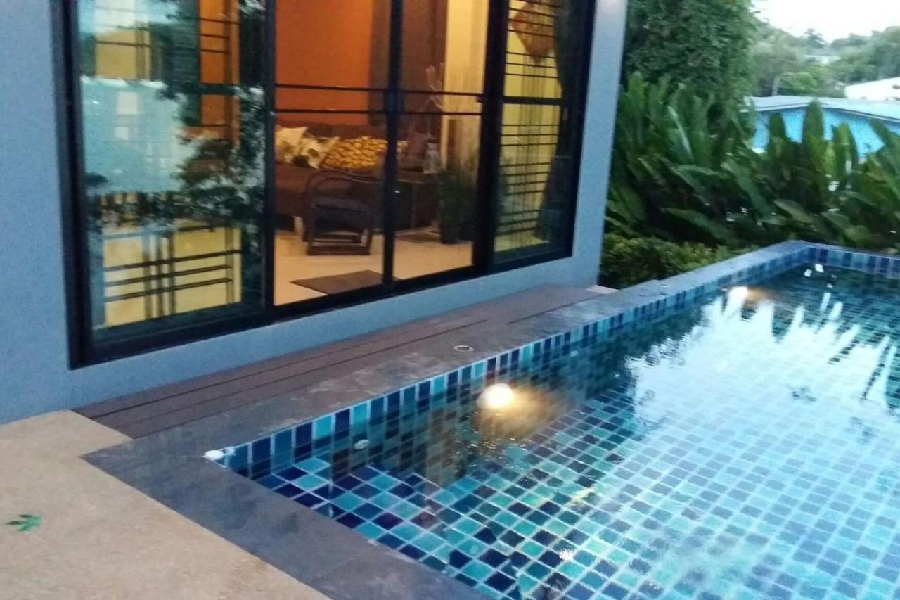 Koh Sirey Beachfront Pool Villa Phuket Extérieur photo