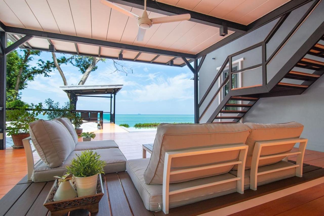 Koh Sirey Beachfront Pool Villa Phuket Extérieur photo