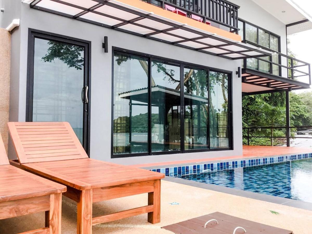 Koh Sirey Beachfront Pool Villa Phuket Extérieur photo