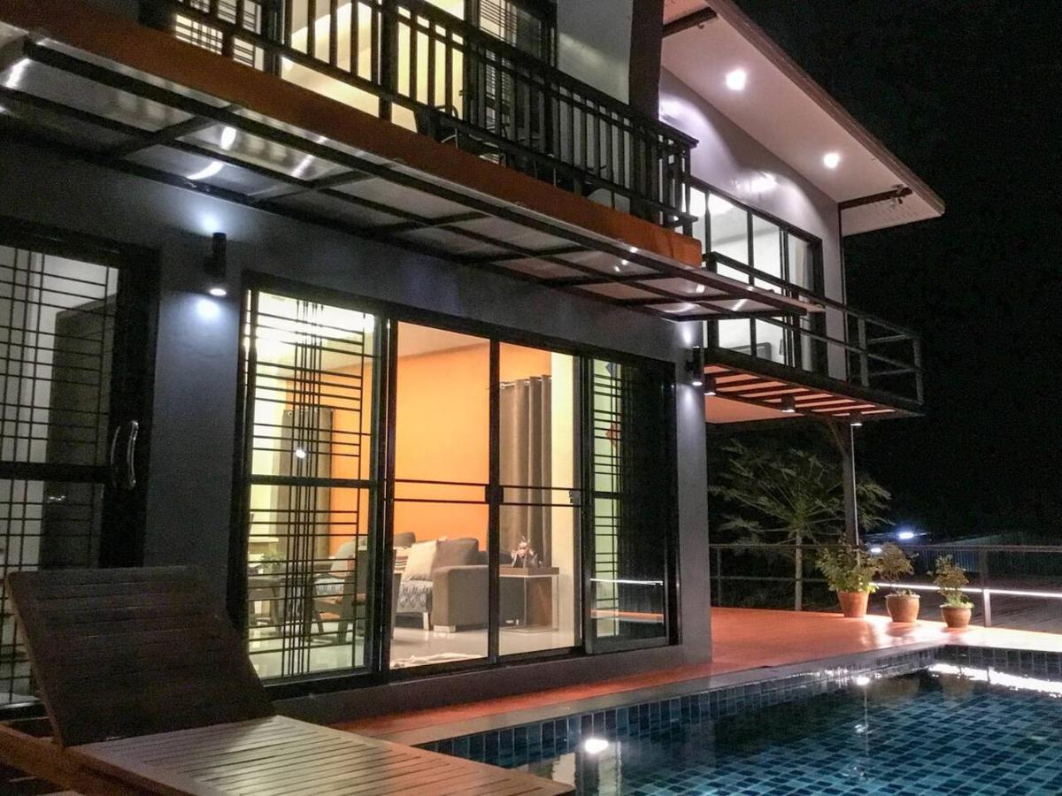 Koh Sirey Beachfront Pool Villa Phuket Extérieur photo