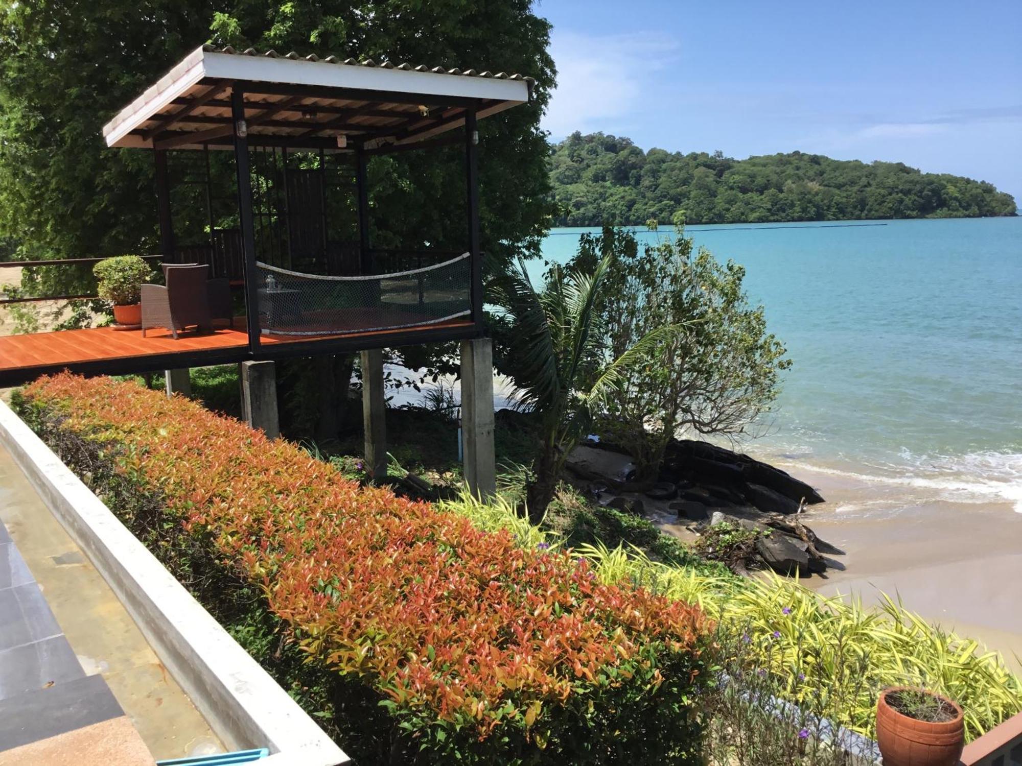 Koh Sirey Beachfront Pool Villa Phuket Extérieur photo